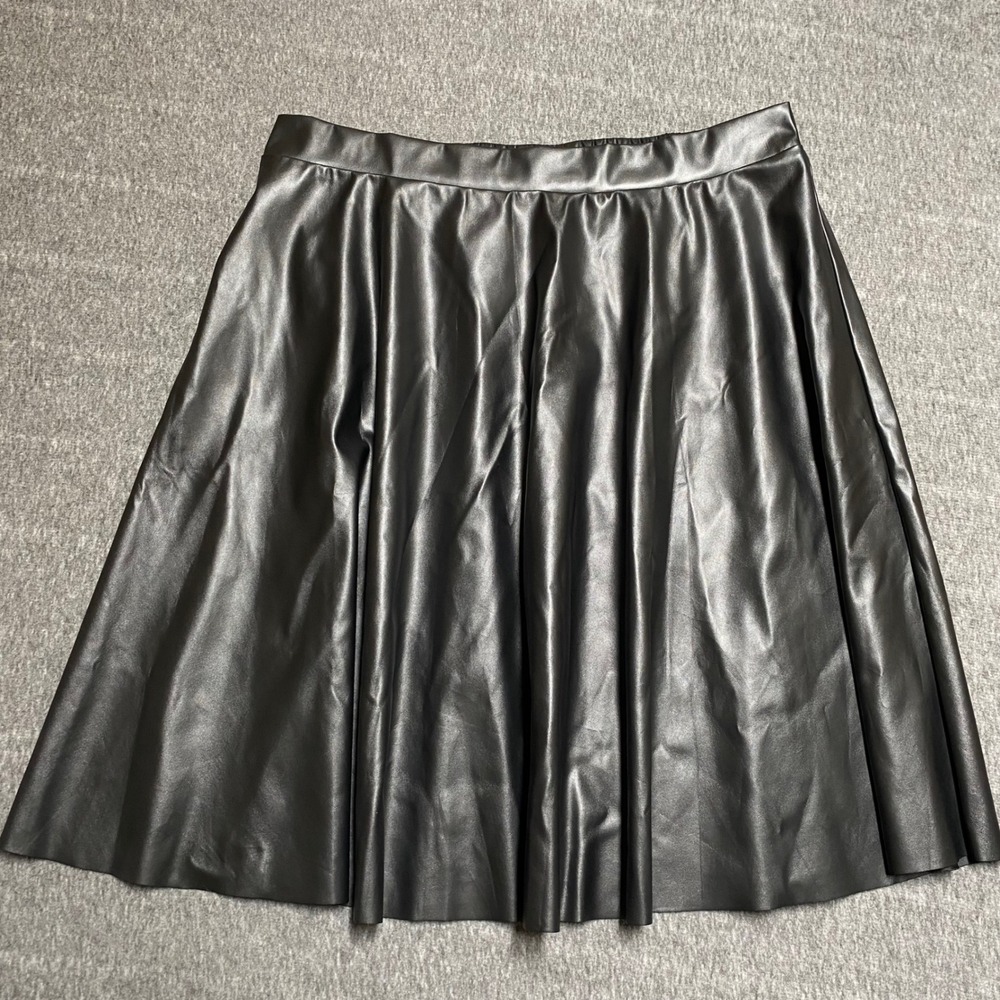 Shein Curve Black Faux Leather Skater Skirt Plus Size 2XL Elastic Waist Flared